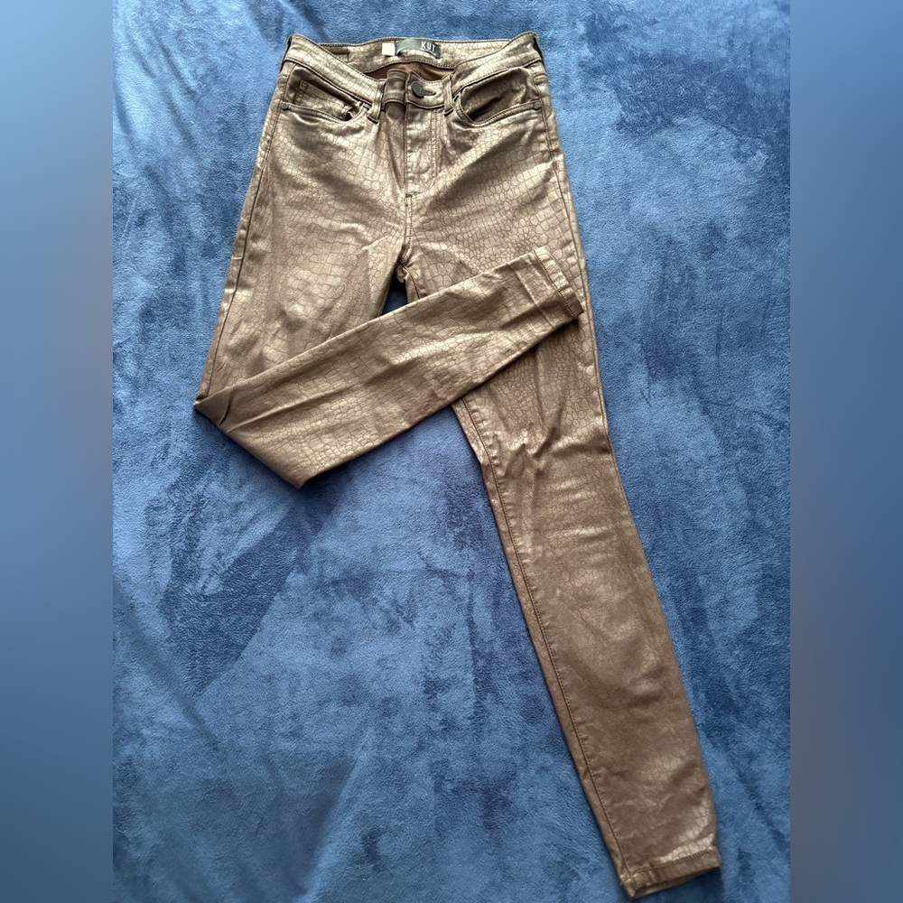Kut from the Kloth Crocodile Stretch Fit Skinny Pants